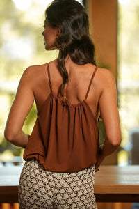 Top tirantes abalorio marron