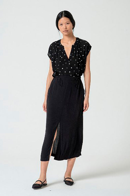 Falda crepe livi negro