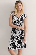 Cargar imagen en el visor de la galería, Vestido corto mara negro
