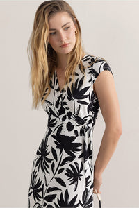 Vestido corto mara negro